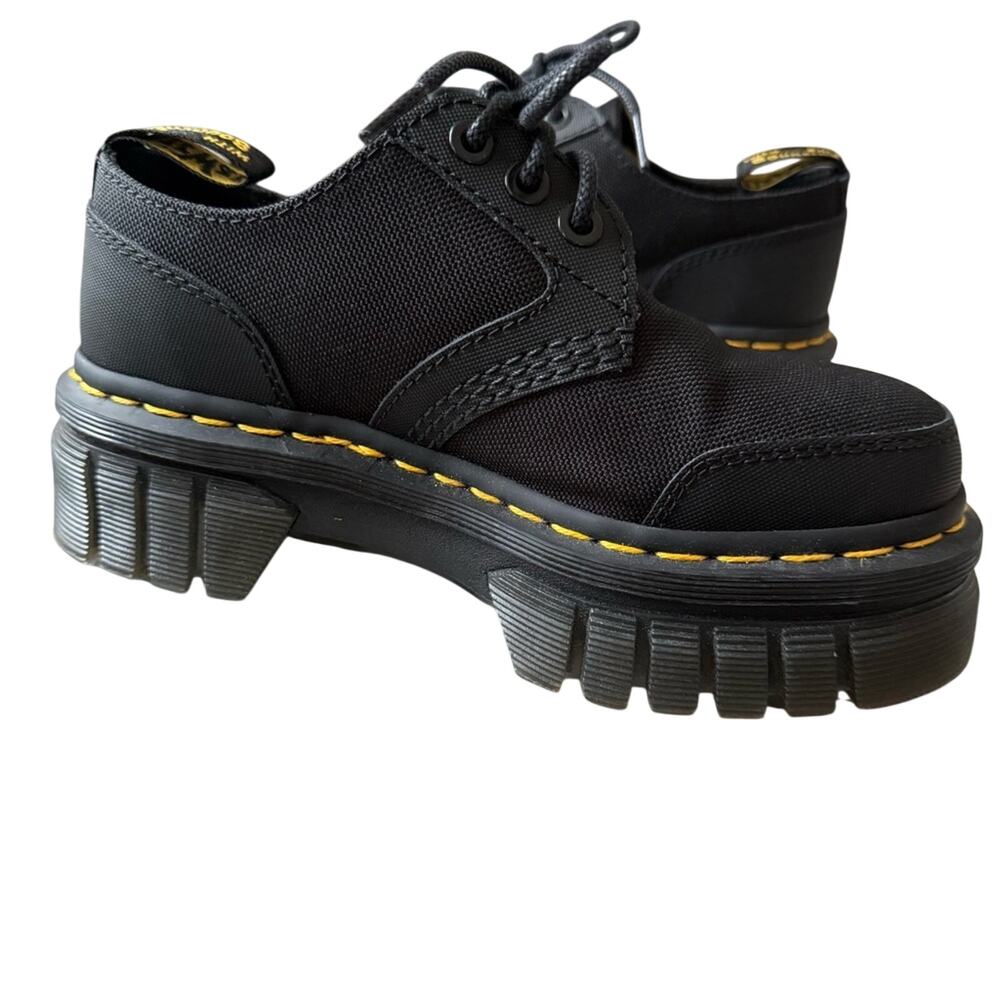Dr. Martens Audrick 31 Black Platform Oxford Shoes Women’s 6